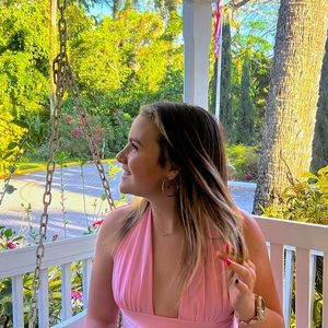 Meet your Posher, Avery